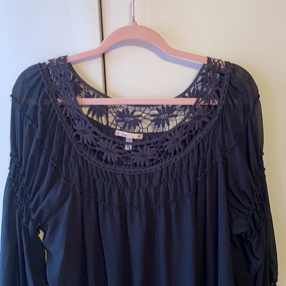 LBD - Picture 2 of 5